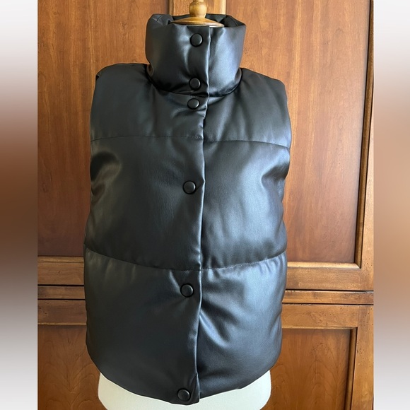 New Look Faux Leather Padded Vest - Picture 5 of 11